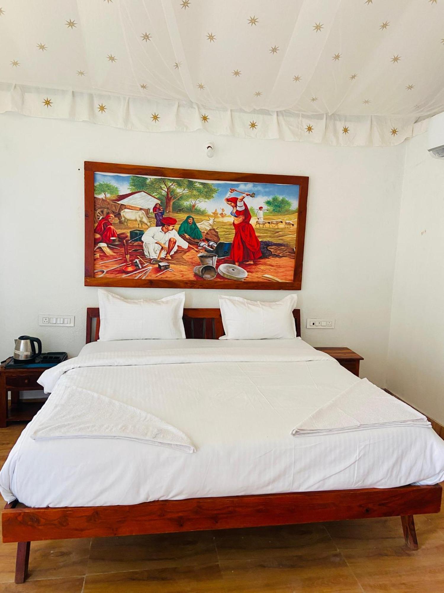 Hotel Lb The Raasleela 3*