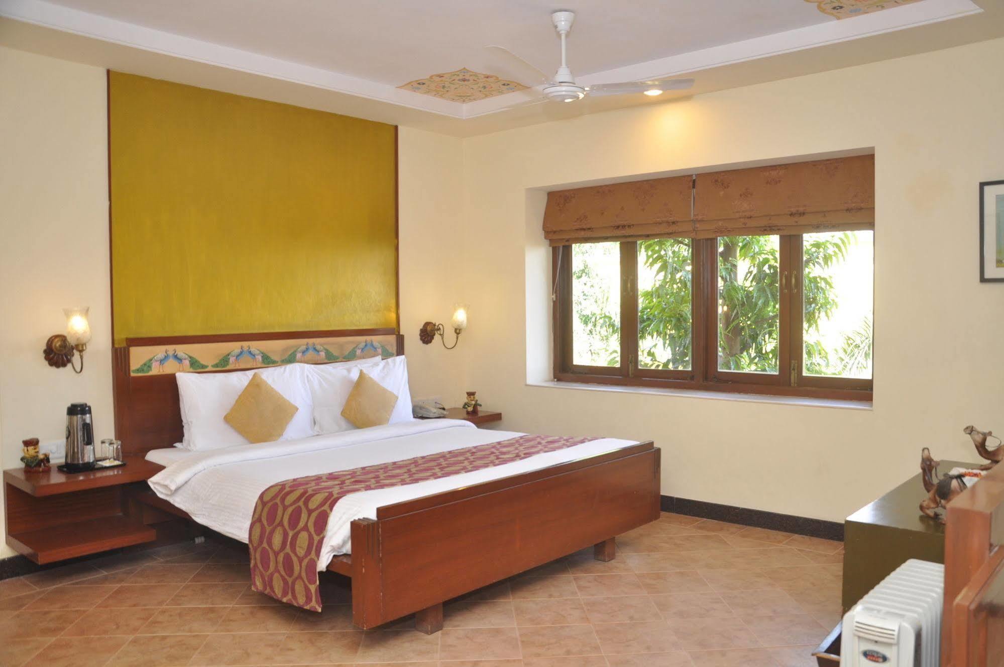 Club Mahindra Hotel 3*