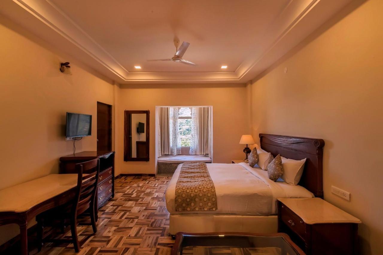 Resort Resort-pure Veg 4*
