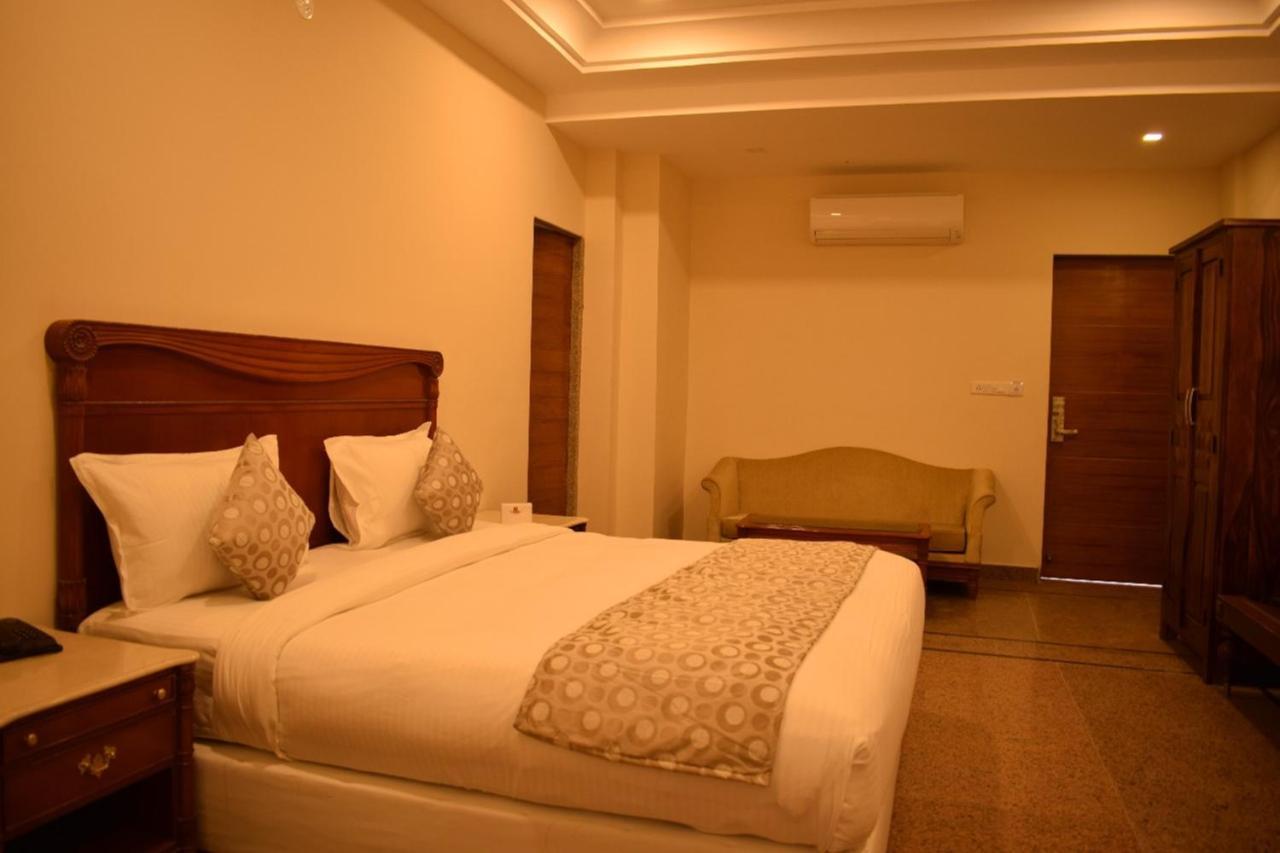 Resort-pure Veg Resort 4*