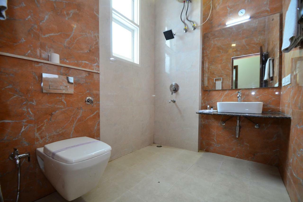 Resort Resort-pure Veg 4*