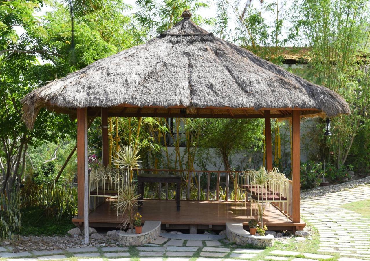 Resort Forest Retreat