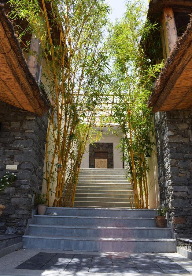 Resort Forest Retreat