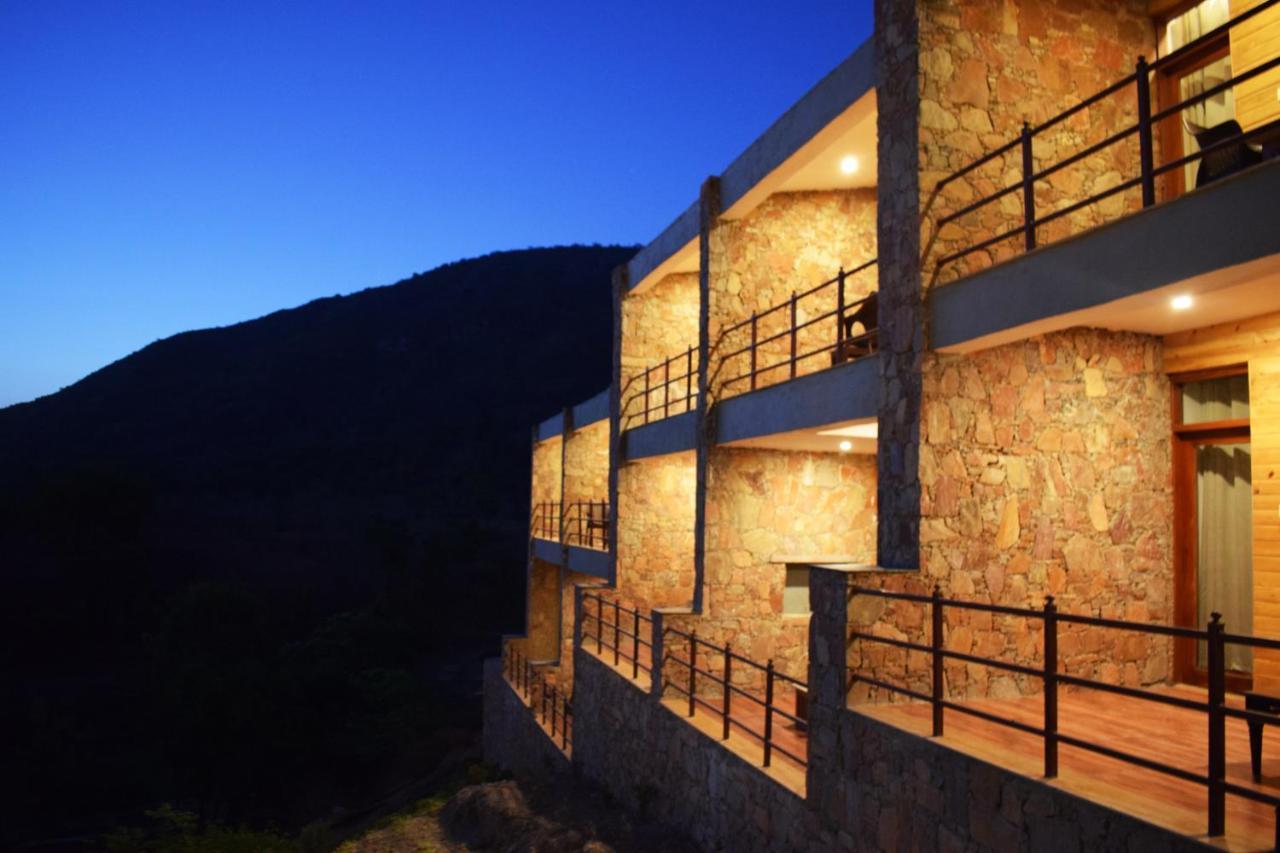 Resort Forest Retreat