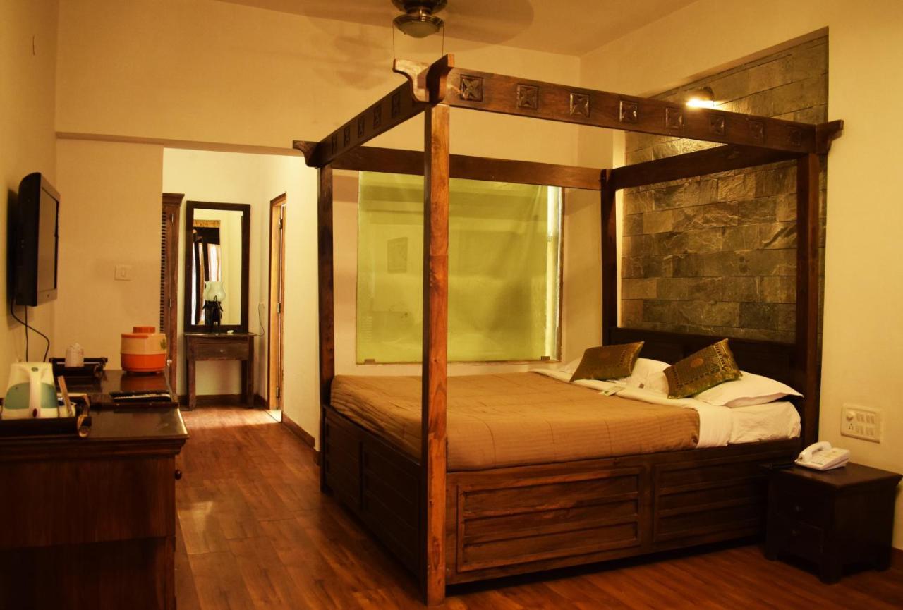 Resort Forest Retreat 4*