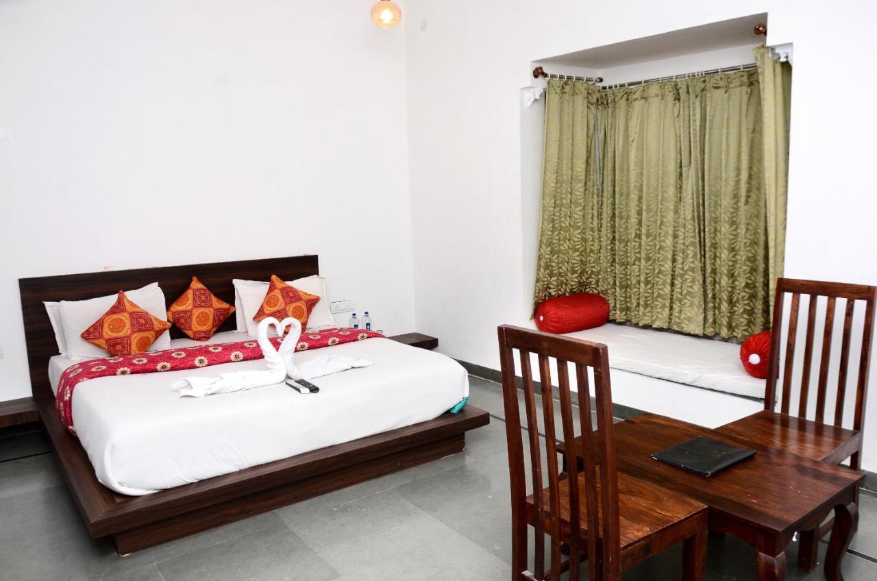 Hotel Kumbhal Palace And 3*