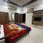 Hotel Raj Palace