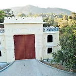 The Everest Hill Resort