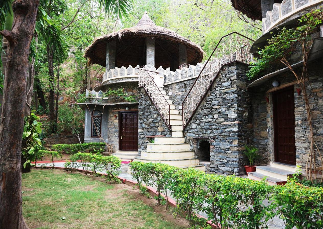 The Aodhi By Hrh Group Of 4*