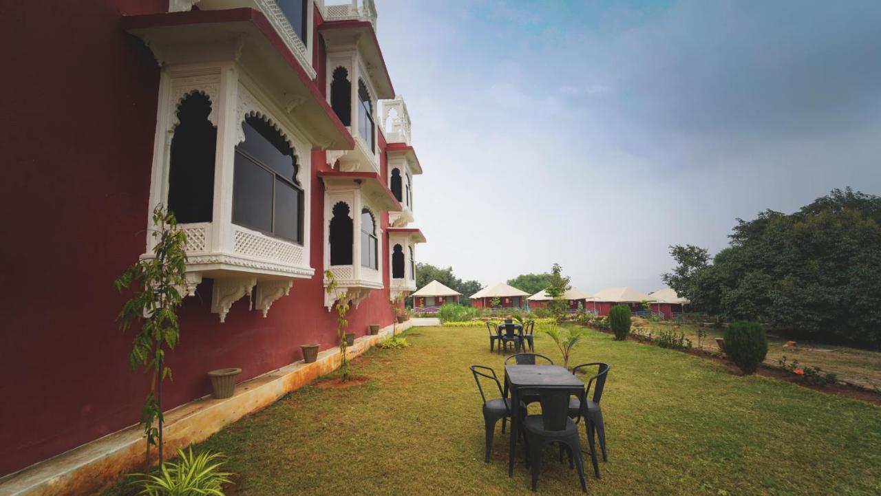 Resort The Lal Bagh