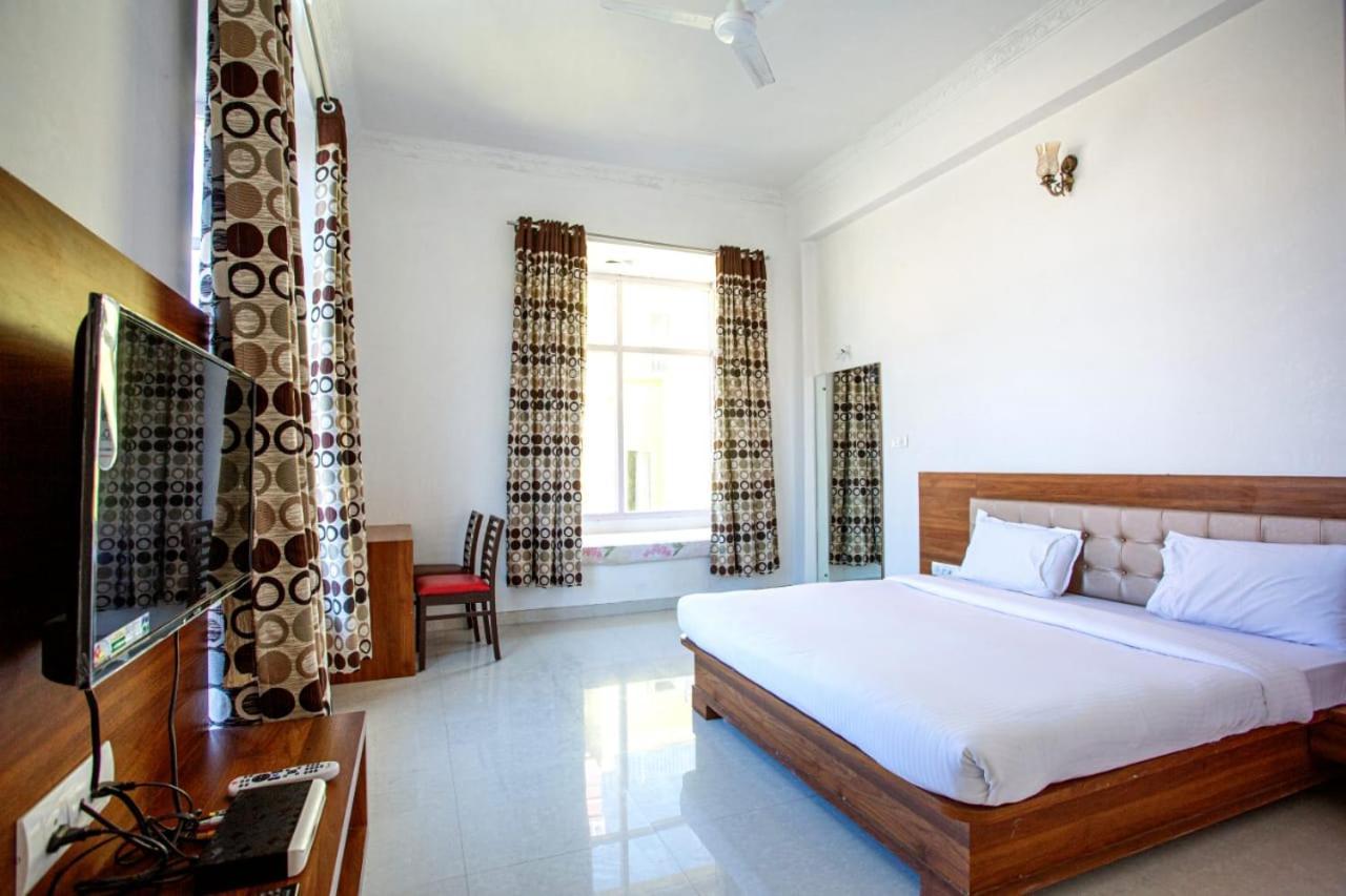 Lb The Amar Palace Hotel 3*