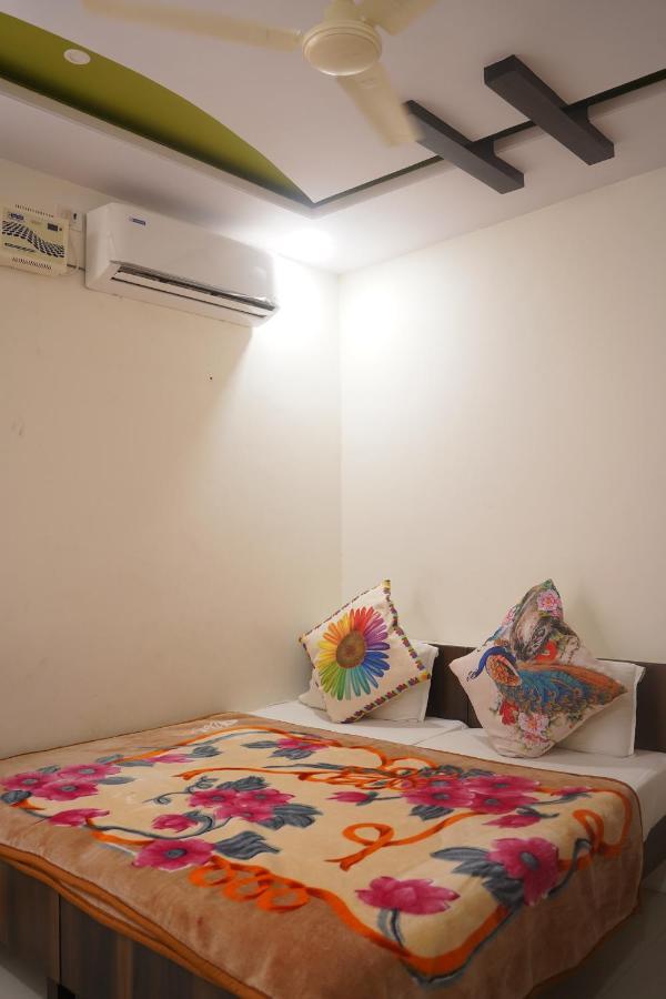 Raj Palace Hotel 3*