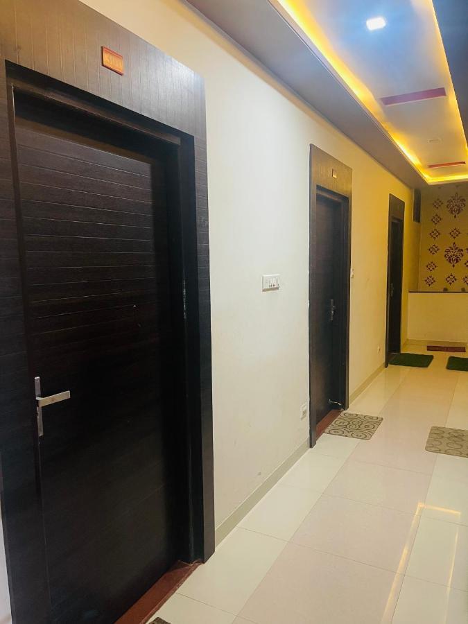 Hotel Raj Palace 3*