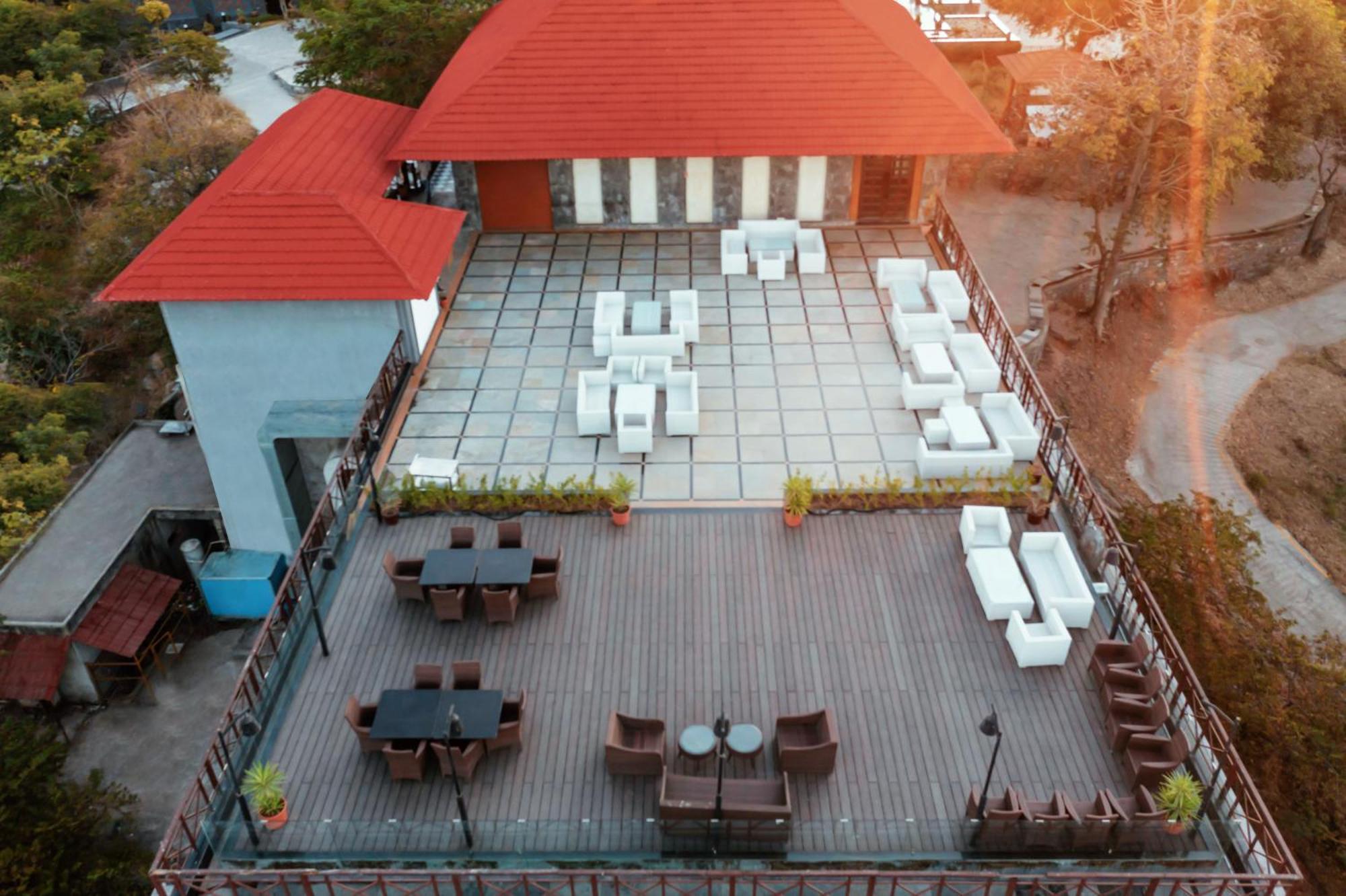 Mahua Bagh Resort 4*