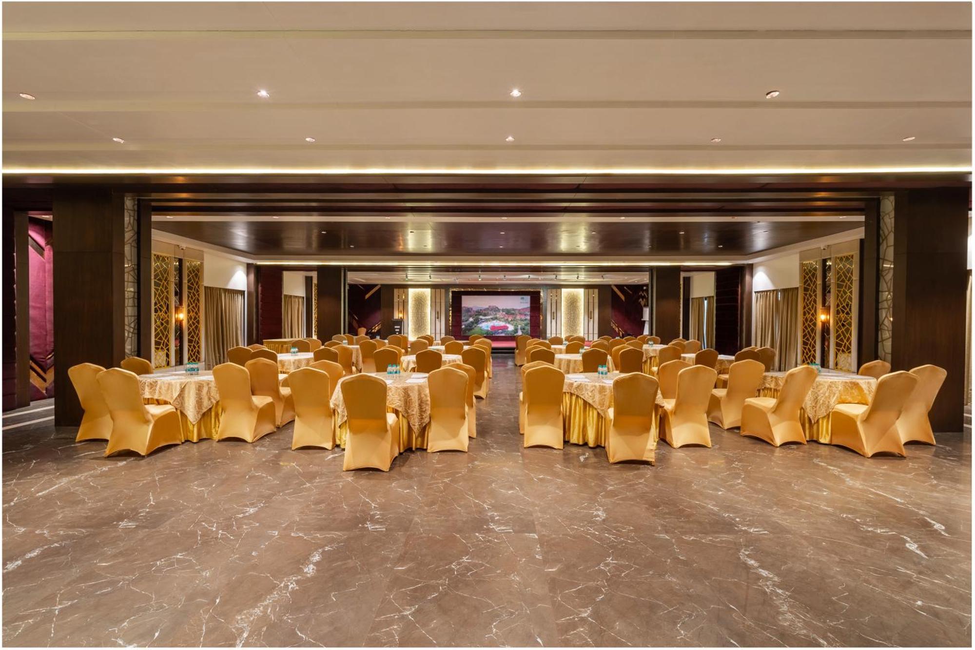 Mahua Bagh Resort 4*