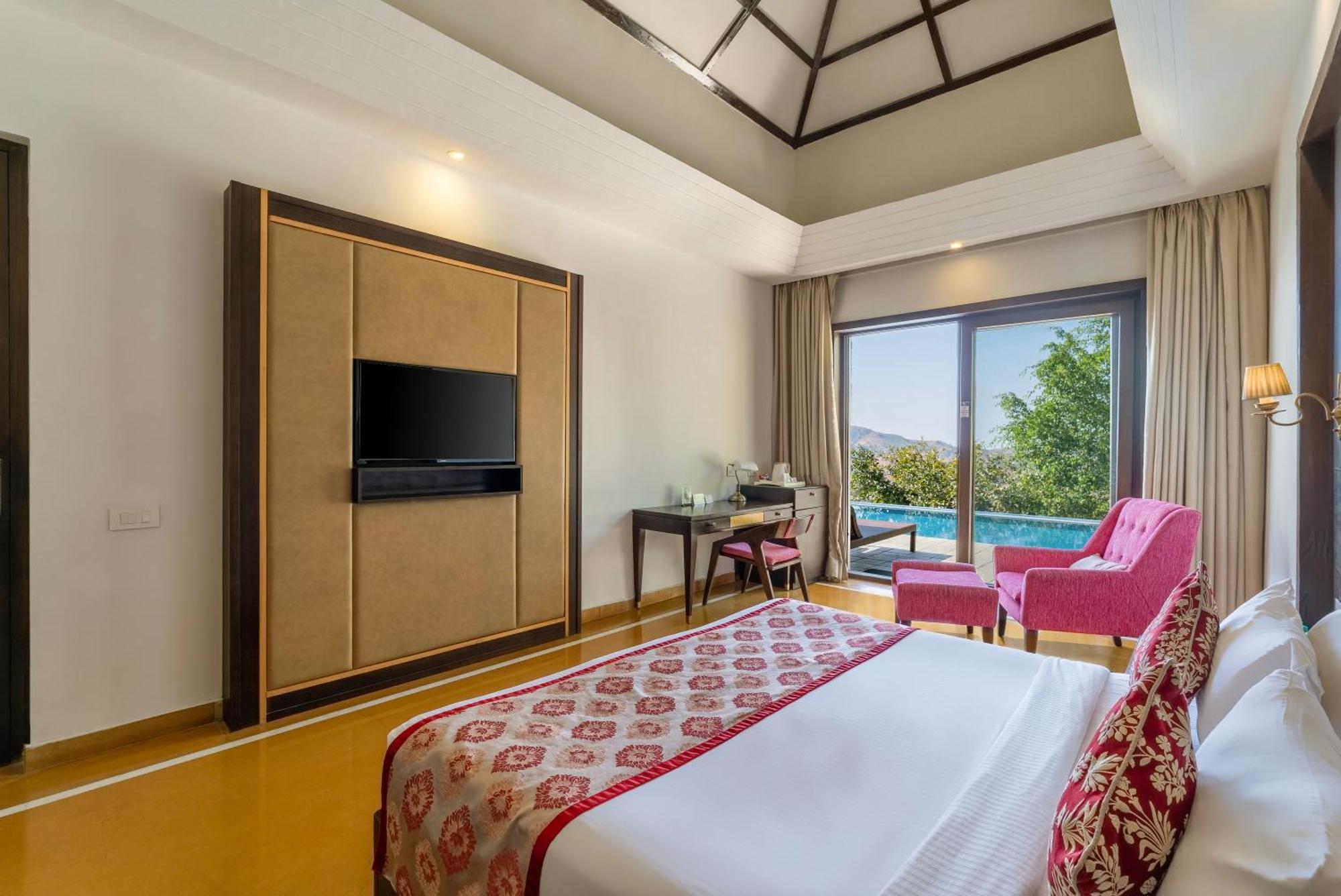 Resort Mahua Bagh 4*