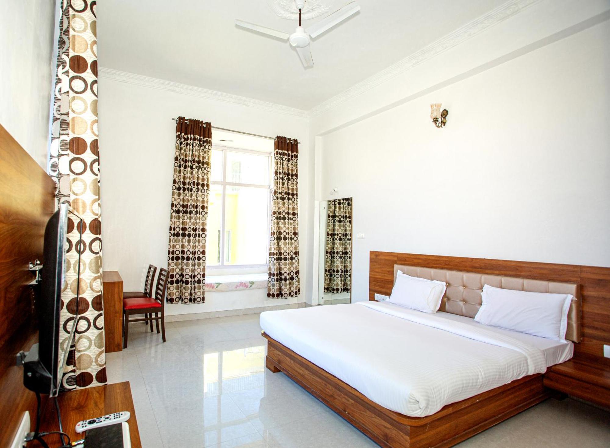 Hotel Lb The Amar Palace