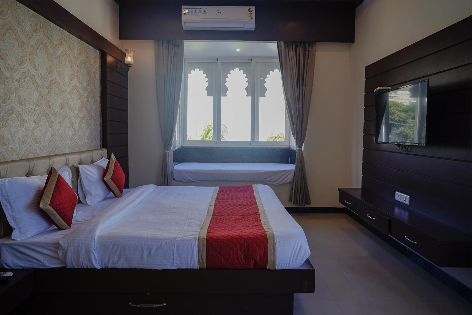 Hotel Tiger's Trail & Food Court Kumbhalgarh