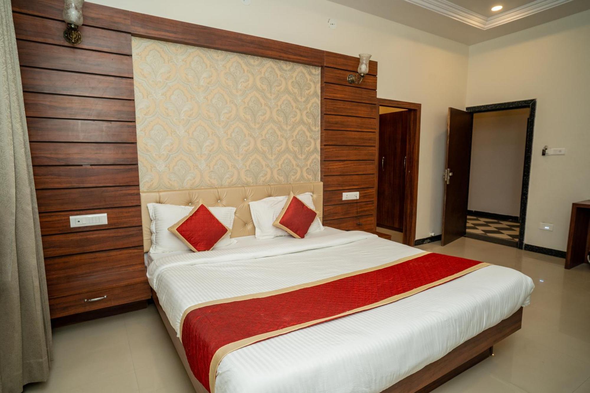 Tiger's Trail & Food Court Hotel Kumbhalgarh