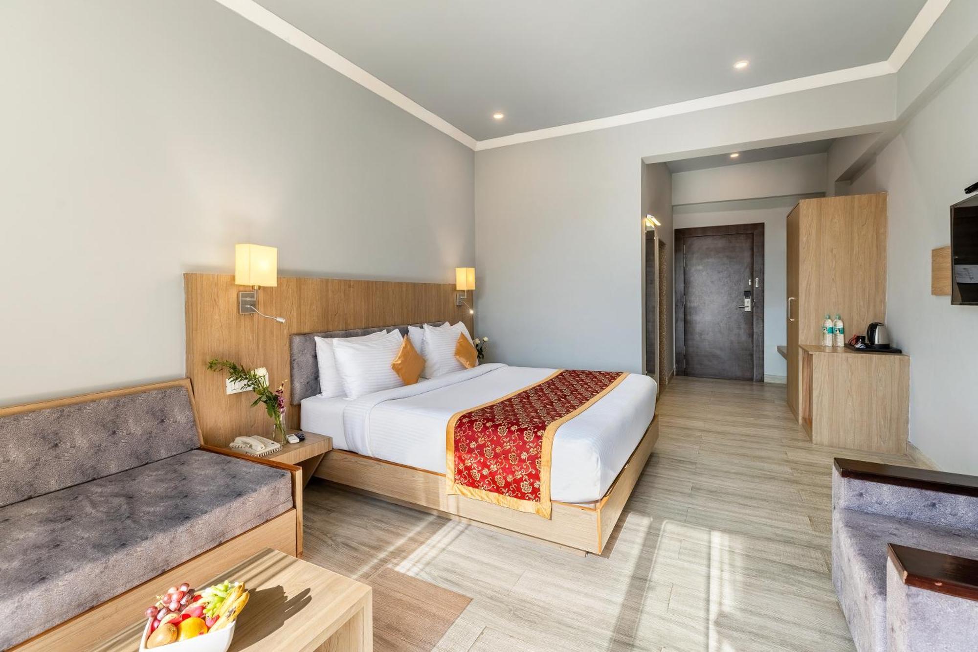 Via Lakhela & 3* Kumbhalgarh