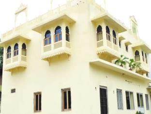 Kumbhal Palace 2*