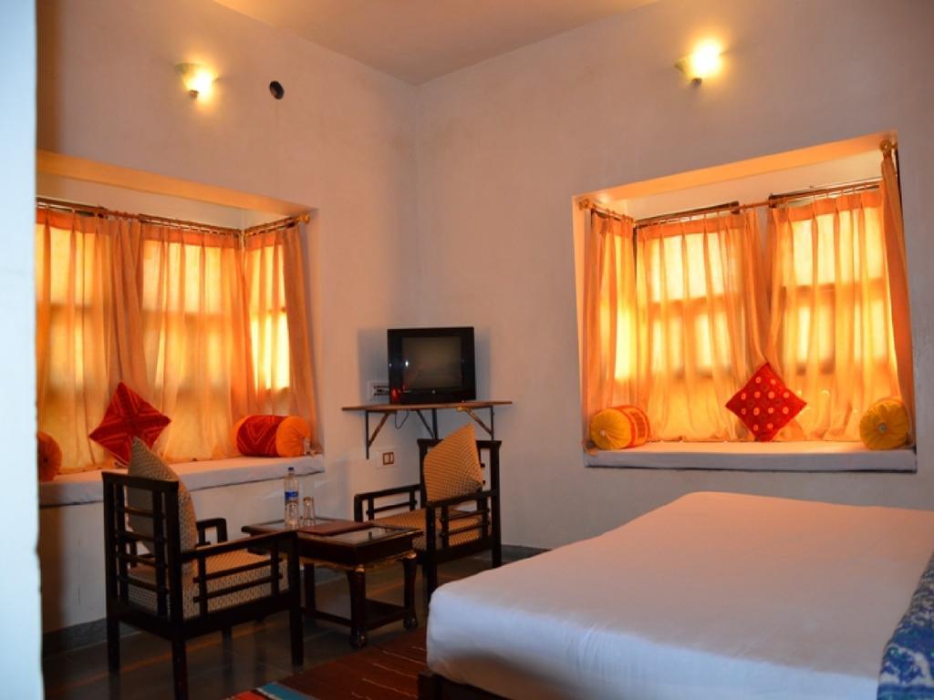 Kumbhal Palace 2*