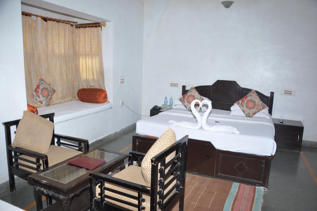 Kumbhal Palace 2*