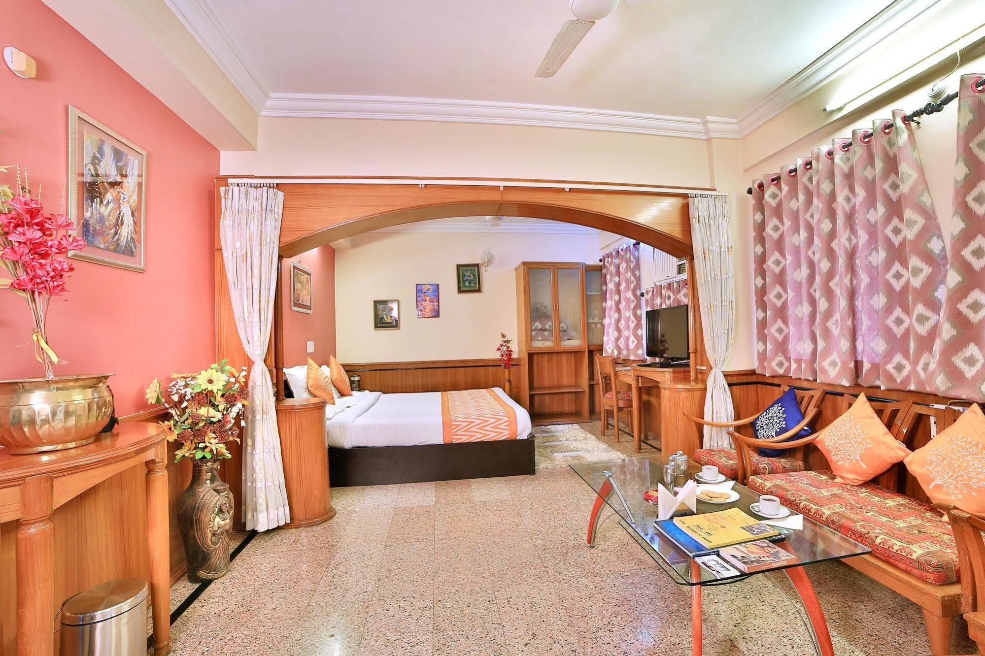 Hotel The Krishnalila Regency